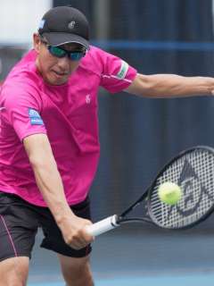 鈴木 貴男 コーチ